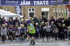 Starten på børneløbet på 1.3 km er gået - Foto: René Lind Gammelmark