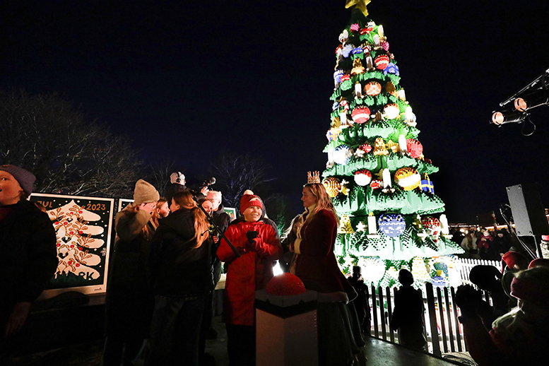 Børn fra Julemærkehjemmene tændte julelysene