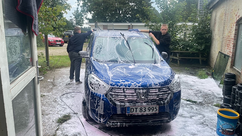 Elever fra 9. klasse på Filskov Friskole